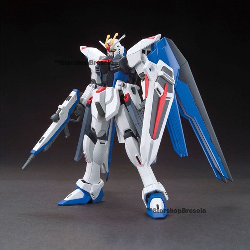 GUNDAM - 1/144 ZGMF-X10A Freedom Model Kit HGCE # 192 Bandai