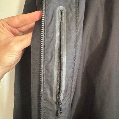 Chrome Industries Stanton Rain Trench - Small - Black | eBay