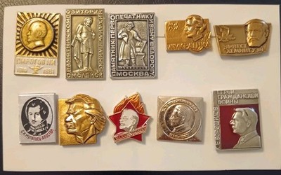 Konvolut 10 Vintage UdSSR Pins. 