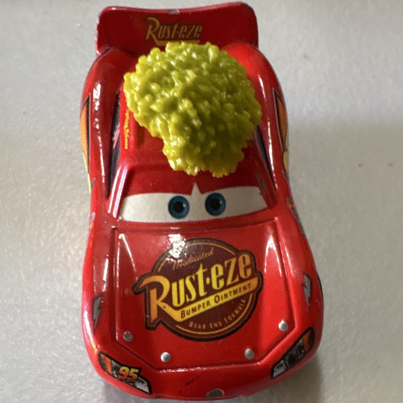 Disney Pixar Car "Tumbleweed" Lightning McQueen die-cast car.