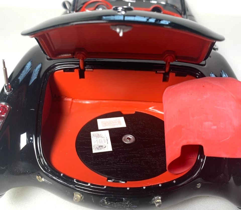 Chevrolet Corvette 1957 Danbury como nuevo escala negra 1:12 INV# 3978 SN 479 Foto 3 de 4