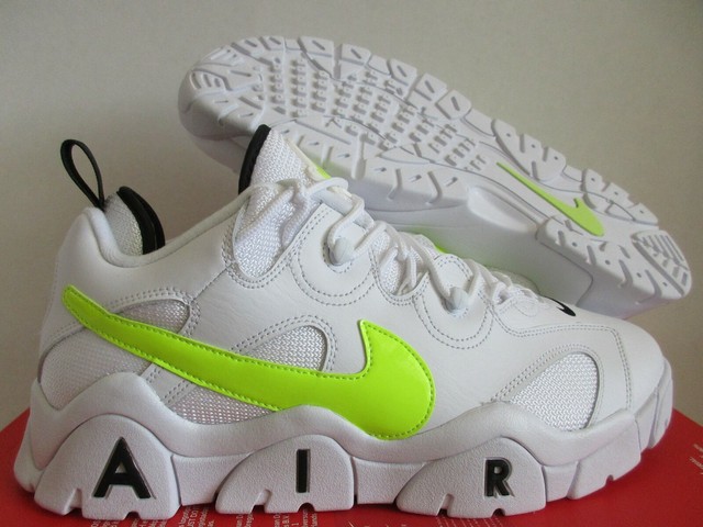 Size 11 - Nike Air Barrage Low White 