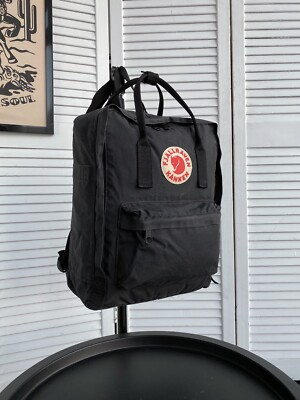 Fjällräven ブラックバックパック s-l400.jpg