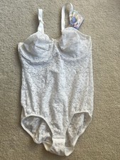 Vtg Cabernet Lingerie One Piece Body Suit Shaper White Lace w/built in Bra 38C