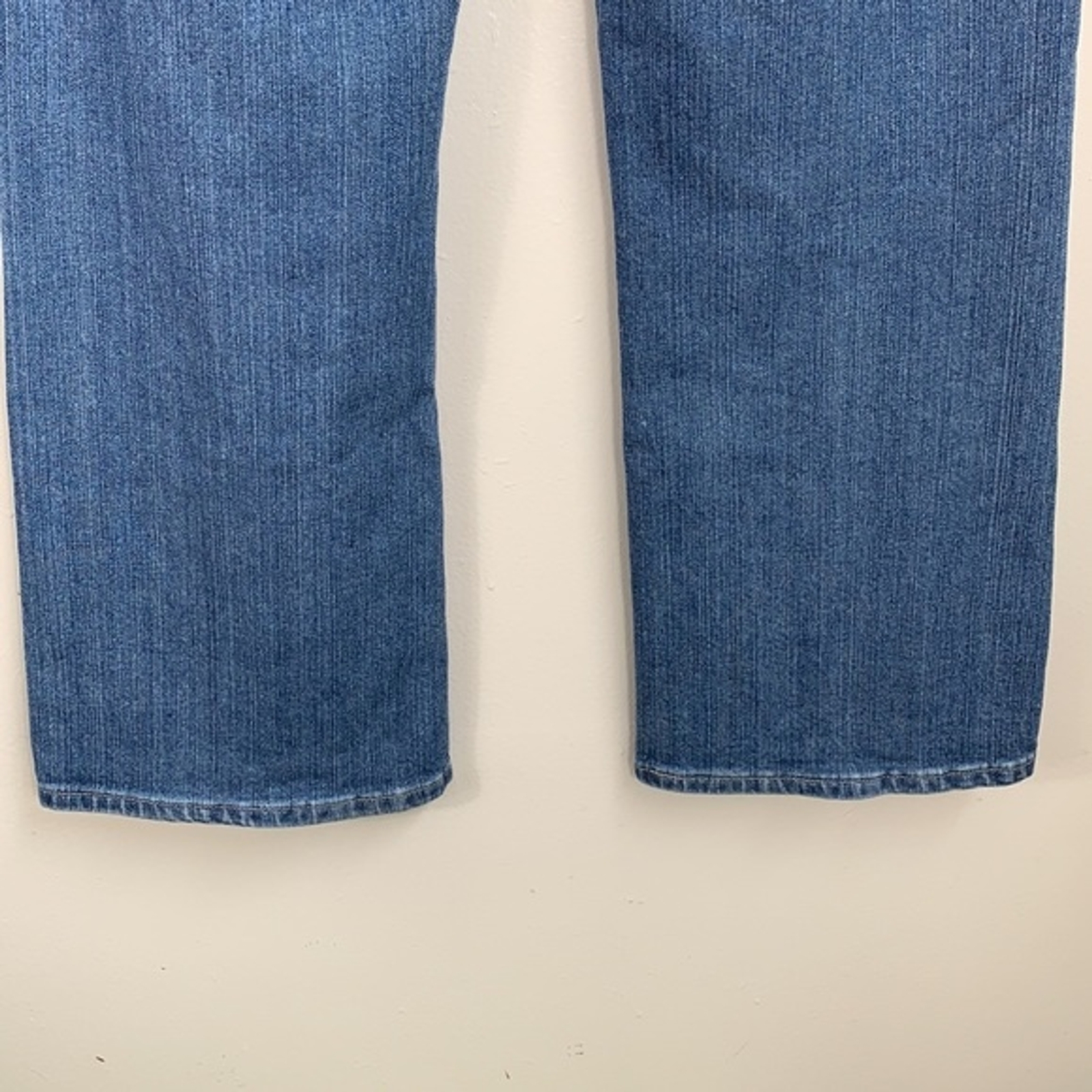 Signature by Levi Stratus Blue Bootcut Women's Jean Pants Size 12 short image 5