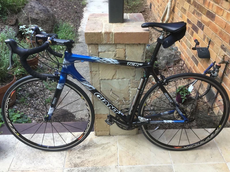 gumtree carbon road bike