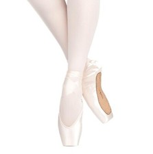 Russian Pointe Rubin - "V" Vamp