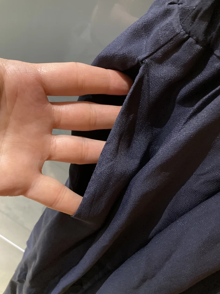 Mono Karina Grimaldi Revolve Azul Correa Espagueti Hombro Frío Pierna Ancha S Foto 4 de 4