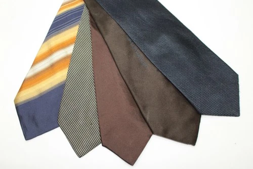 LOT OF DOLCE & GABBANA 100% silk ties . Made In Italy F95552