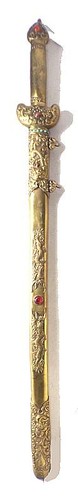 ANTIQUE CHINESE JAIN SWORD - BRASS HILT & SHEATH - DECORATED 22" LONG BLADE