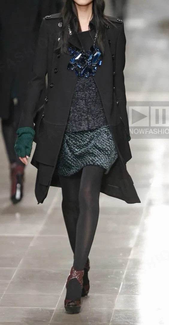Abrigo Burberry Prorsum negro llamativo - Colección pasarela otoño 2008 IT38/UK6