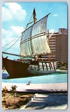 La Niña Carabela Barco Acapulco México Ritz Hotel - Postal Cromada década de 1960