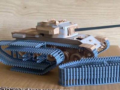 1:35 Einsatzbereit Centurion Ketten, half-finished tracks for Centurion