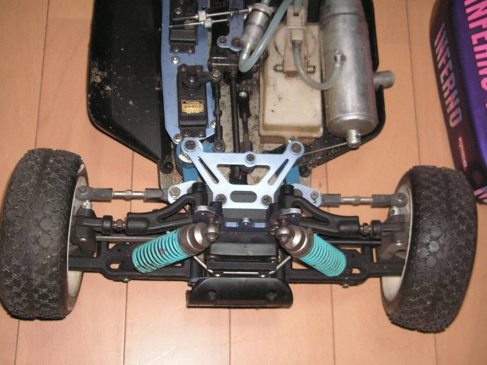 Kyosho Inferno MP-5 RC Car Used Engine Model w/ Radio 12V Starter Parts Lot - Image 3 of 4