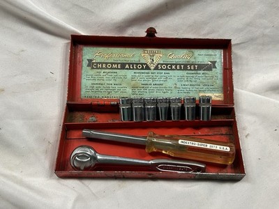 Rare Vintage 9 pc. Indestro Tools Set No. 7602 1/4'' drive Metal Case Box USA