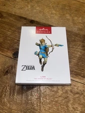 NEW 2022 Hallmark LINK Ornament Legend of ZELDA Video Game Nintendo NES Figure
