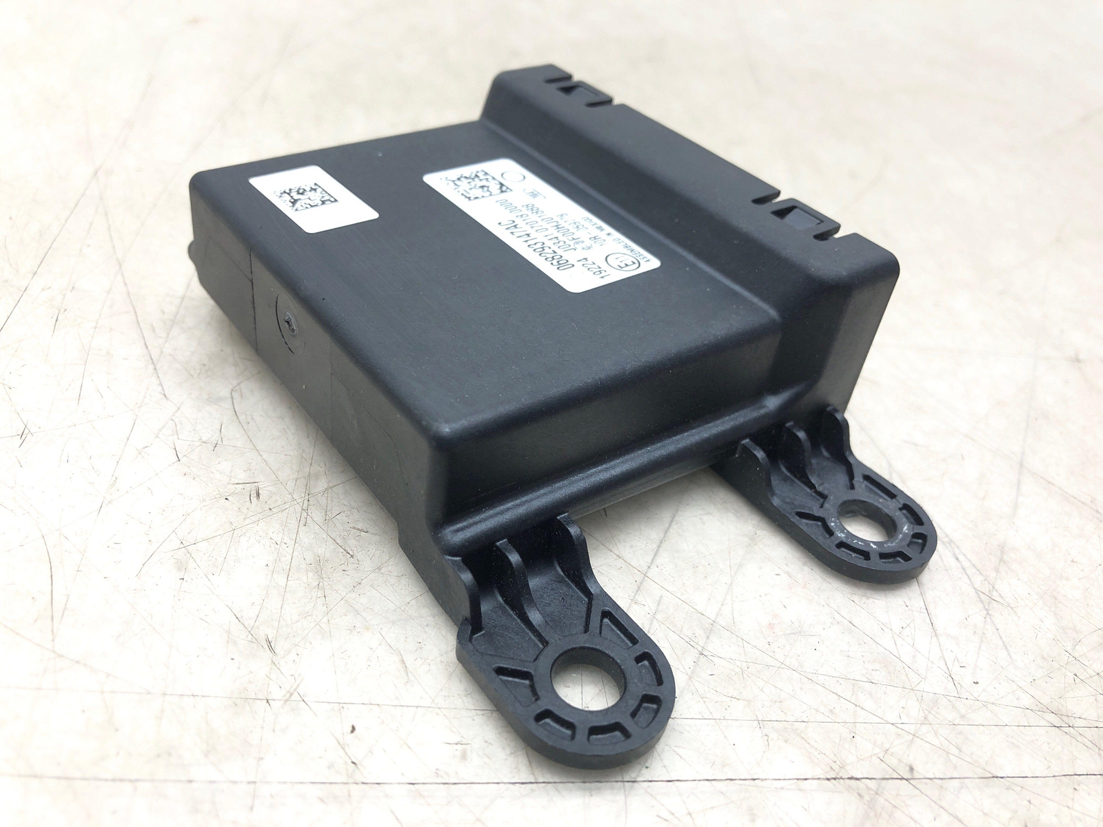 2017-2022 MASERATI LEVANTE GATEWAY CONTROL MODULE 68293147AC OEM