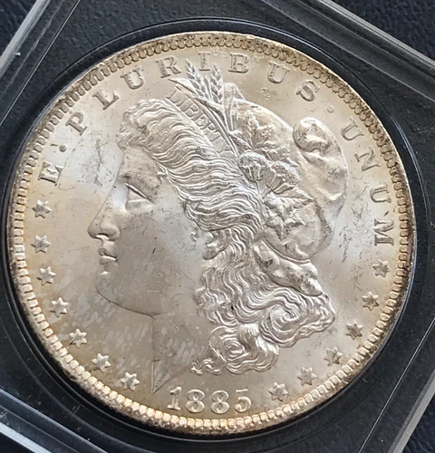1885-o Morgan silver dollar, very choice Brilliant Uncirculated. !