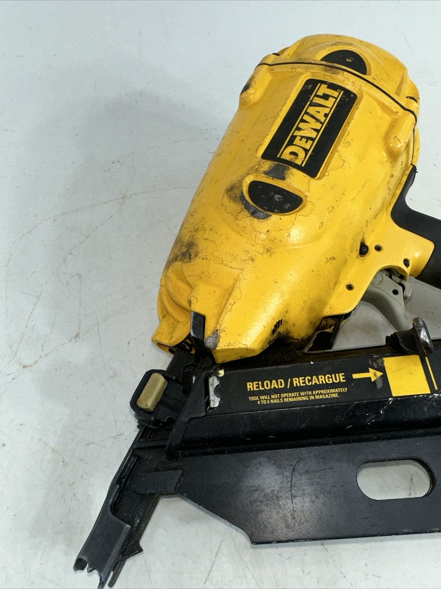 ウォルデ・モート DEWALT D51822 7-1/2 Lb. 31° Clipped Head Framing Nailer | eBay