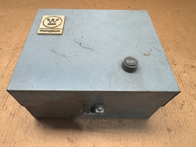 WESTINGHOUSE SIZE 1 MOTOR STARTER WITH ENCLOSURE A200S1CAT