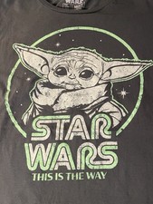 Star Wars Baby Yoda Mad Engine Gray T-Shirt Men  s Large L Madalorian Grogu