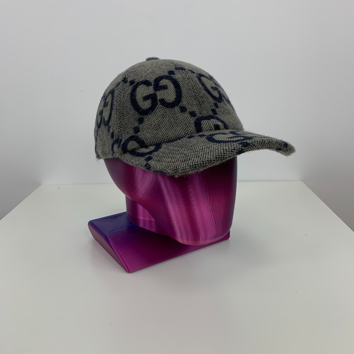 GUCCI GGパターン グレーキャップ Gucci GG Monogram Jumbo Wool Canvas Baseball Cap Hat Gray Size M