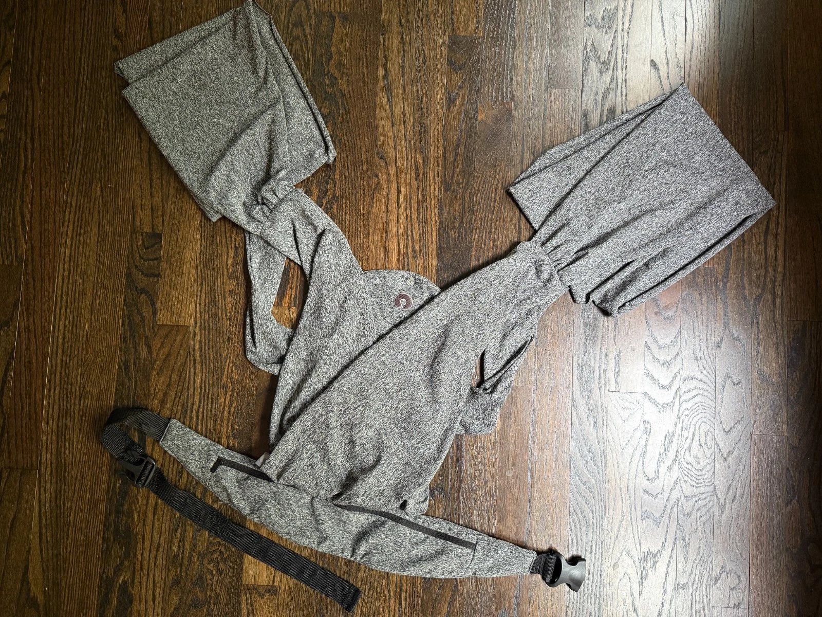 Boppy ComfyFit Hybrid Baby Carrier Gray 0-36 mo 8-35 lbs