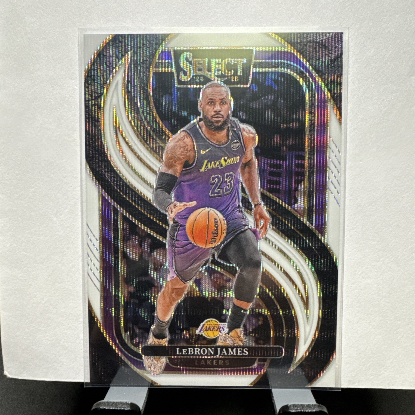 LeBron James 2024-25 Panini Select Premier Level White Wave Prizm /99