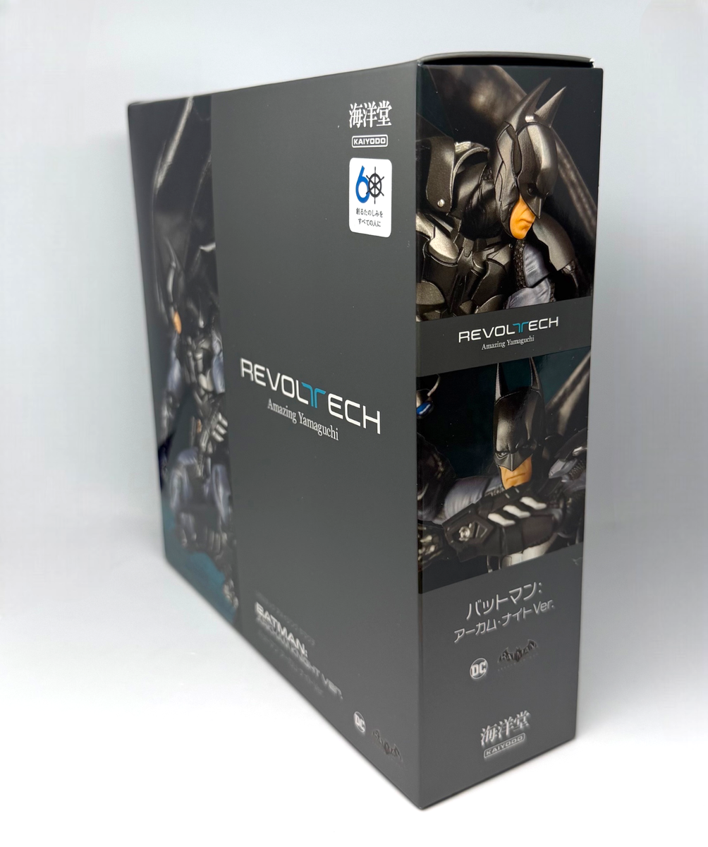 海洋堂 REVOLTECH AMAZING YAMAGUCHI BATMAN / ARKHAM KNIGHT VER