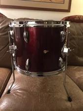 No Label 13”x9” Children’s Floor Tom In Good Condition