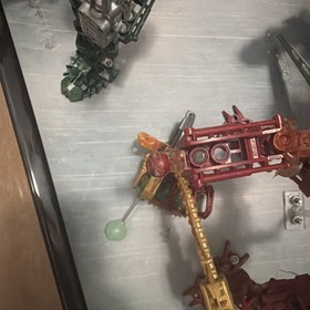 LEGO Bionicle 2006 toa Inika Walmart Display Case FOR REPAIR! Damaged! Rare