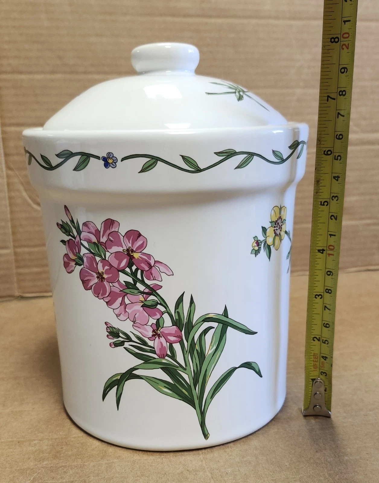 International Terrace Blossoms 8" Canister w/ Lid Floral Ceramic Jar Thailand