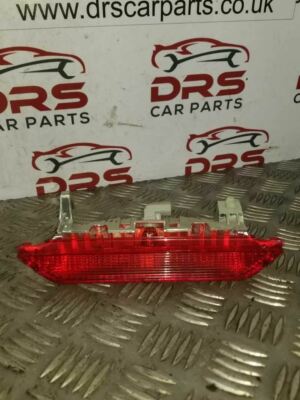 DAIHATSU CHARADE MK5 REAR TAILGATE 3RD BRAKE LIGHT 1.0 PETROL 2003 - 2007
