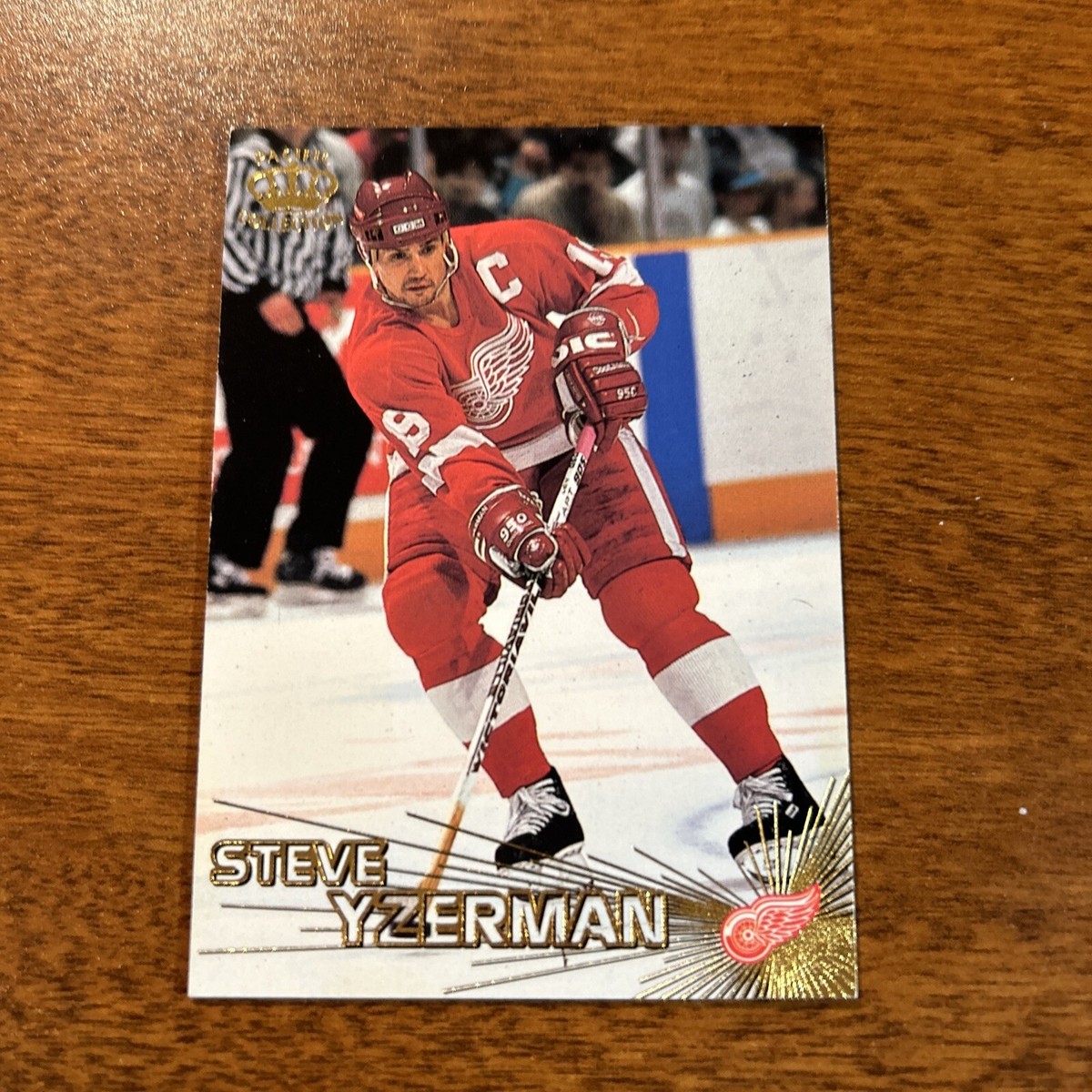 1997 Pacific Steve Yzerman Number 19 Detroit Red Wings H1 | eBay