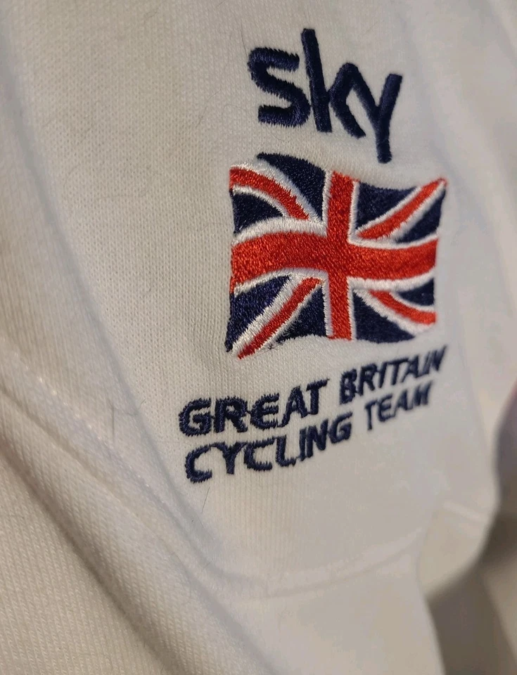 VINTAGE GREAT BRITAIN SKY CYCLING TEAM ADIDAS RED WHITE BLUE PREOWNED GOOD. - Image 3 of 4