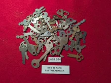 50 VINTAGE MISC. FLAT STEEL LEVER KEYS, ANTIQUE LOCKS & KEY LOT #614