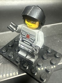 Lego Officer 1 Minifigure 5969 5980 sp094 Space Police
