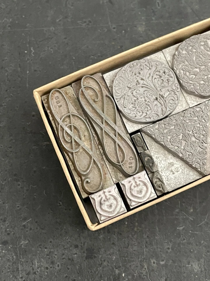 Antique Letterpress Decorative Foundry Type Ornaments (Box 13) - Image 2 of 4