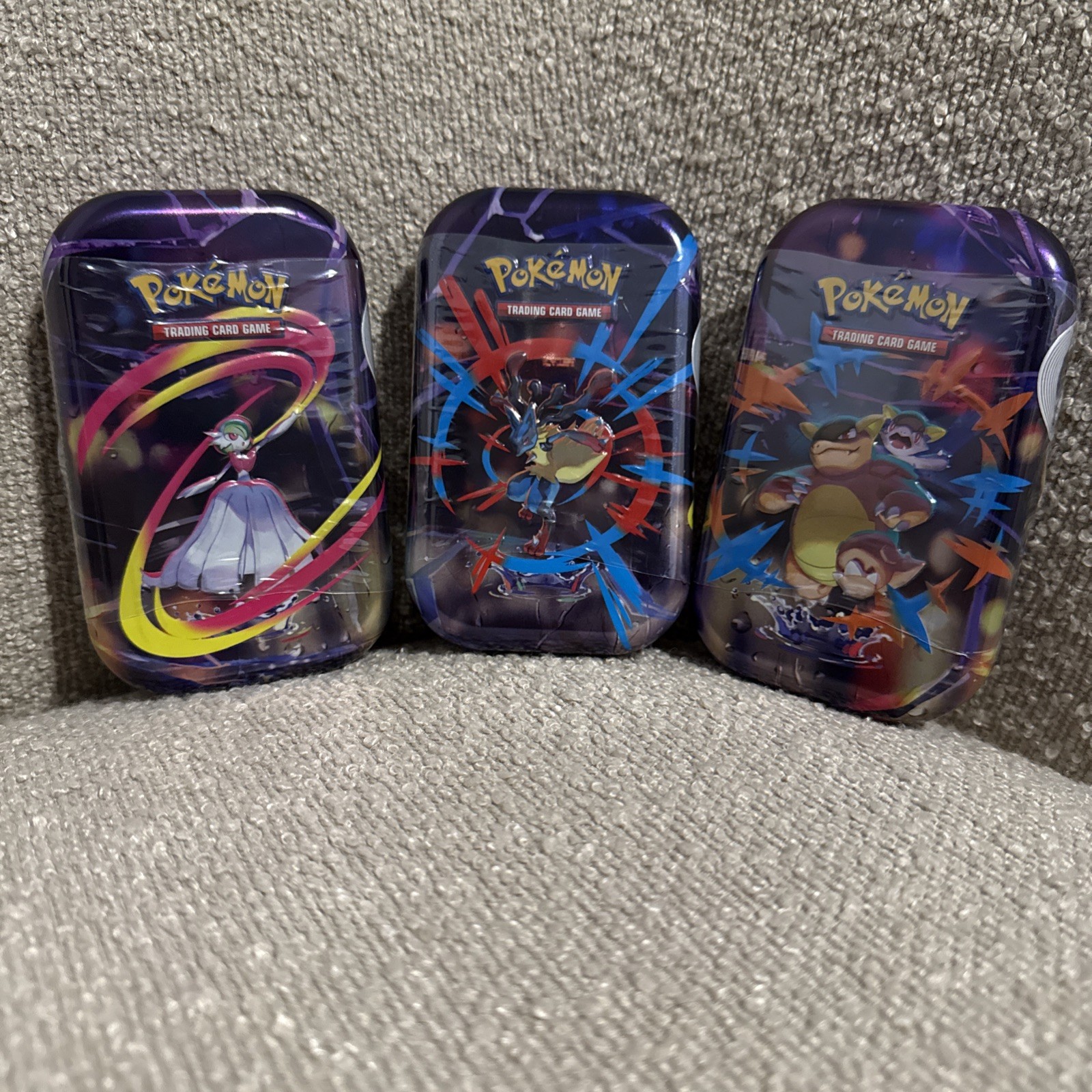 Pokemon Juego de cartas coleccionables favorito en la palma de tu mano latas selladas de fábrica lote de 3
