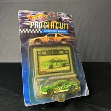 Hot Wheels Pro Circuit NASCAR #26 Quaker State Brett Bodine 1:64 1992 Diecast