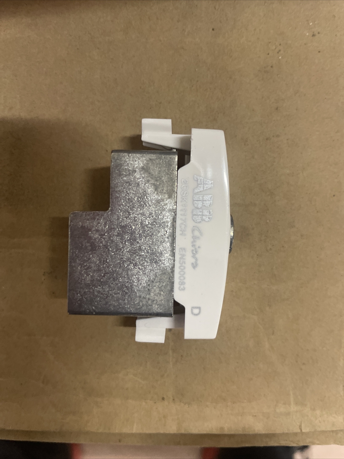 ABB - 2CSK1117CH - PRESA ANTENNA COAX DIRETTA CONN. MASCHIO