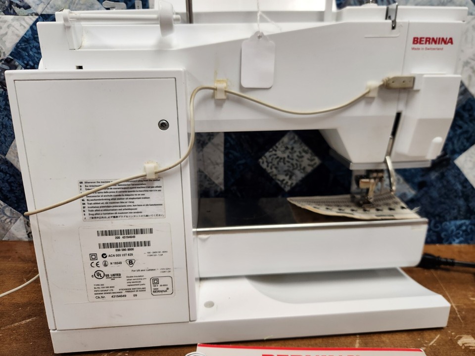 Bernina Artista 200 Sewing/Embroidery, serviced, Shipping included! 730