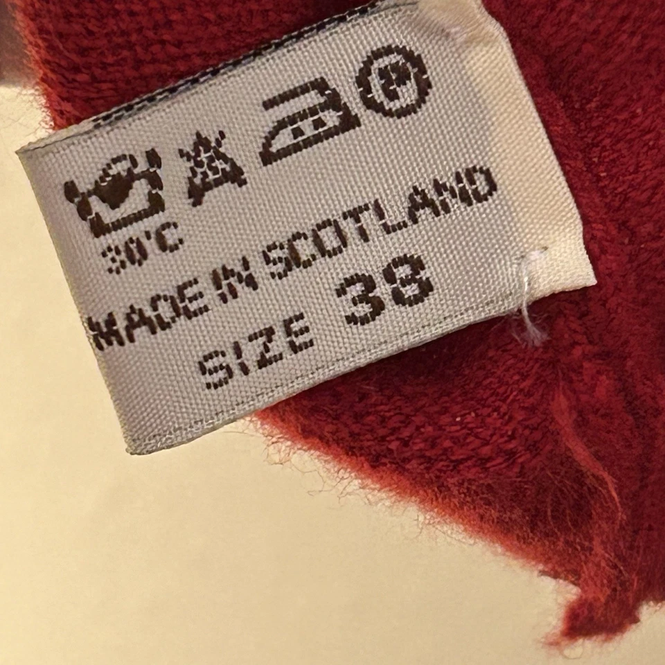 Cárdigan Berk of Burlington Arcade Vintage Cachemira Rojo Cuello Talla 38 EE. UU. AGUJERO S/M Foto 4 de 4