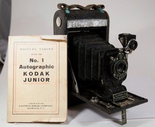 VINTAGE 1920s NO 1 AUTOGRAPHIC KODAK Jr. CAMERA WITH MANUAL