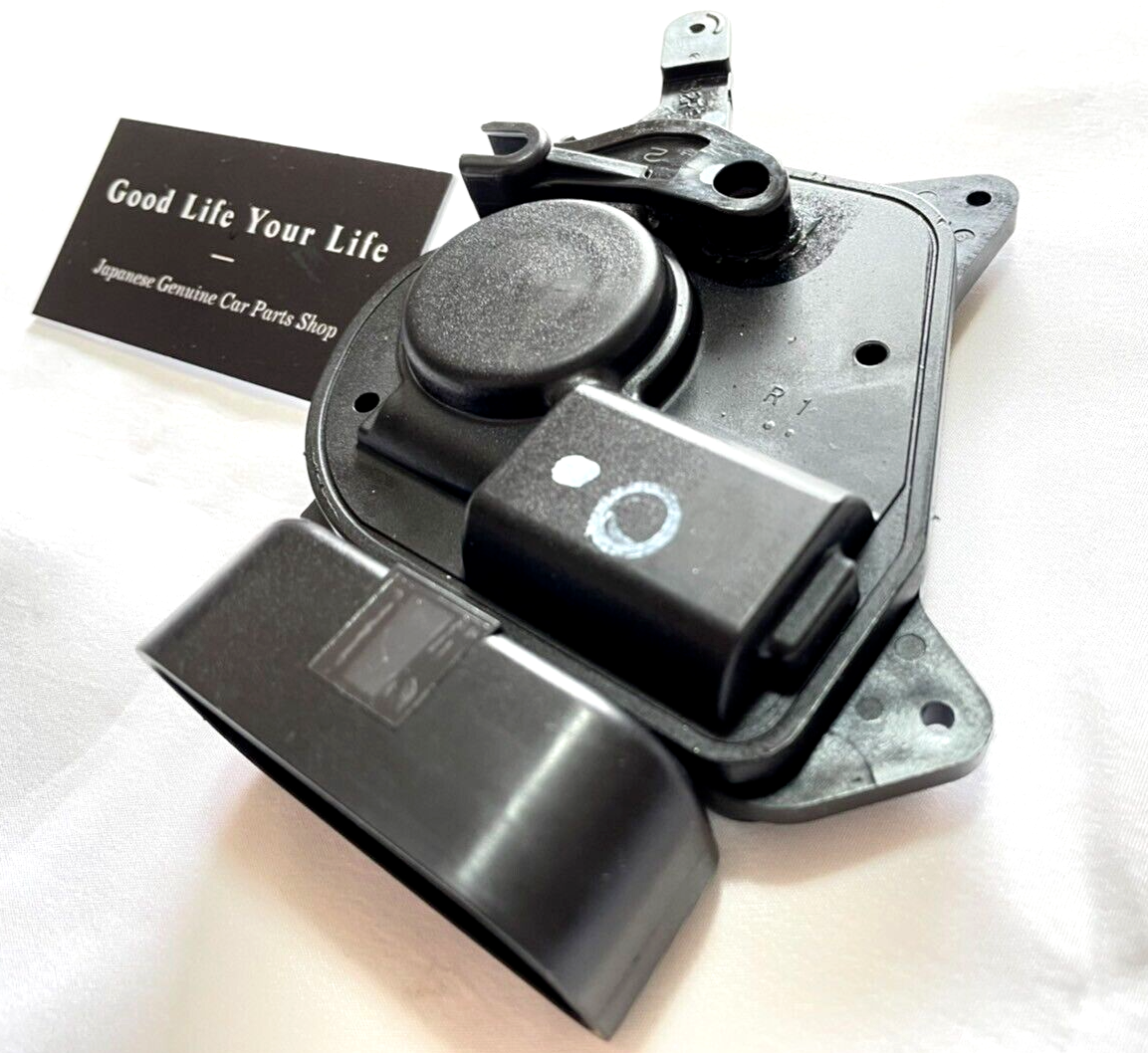 TOYOTA GENUINE 2001-2005 RAV4 RH PASSENGER FRONT DOOR LOCK