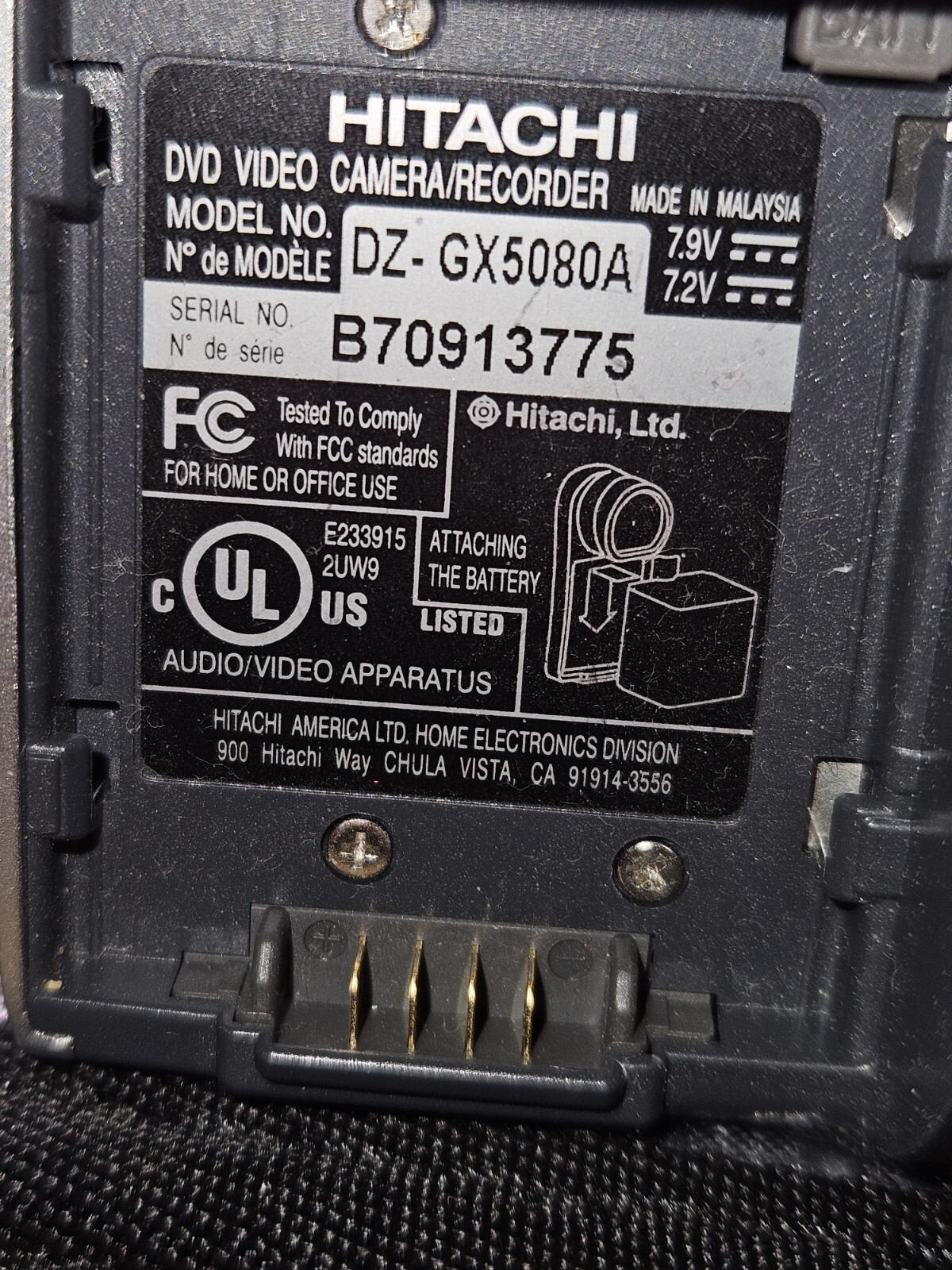 Hitachi DZGX5080A DVD cam Video Camera 30x Zoom Camcorder W Cables