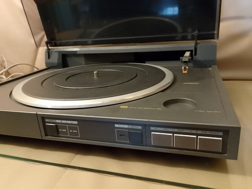 Universum F7452 HiFi Plattenspieler Turntable mit Tangentialtonarm - Afbeelding 4 van 7