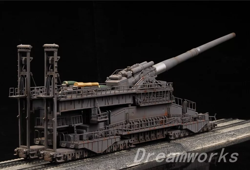 What if the Schwerer Gustav had a shell ten times bigger? What