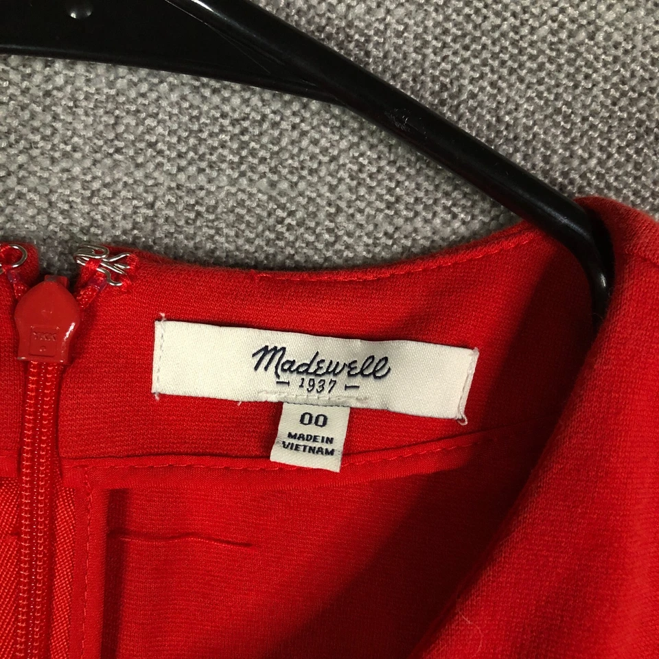 Vestido Madewell Feminino 00 Vermelho Sem Mangas Plissado Decote Redondo Comprimento do Joelho - Imagem 4 de 4
