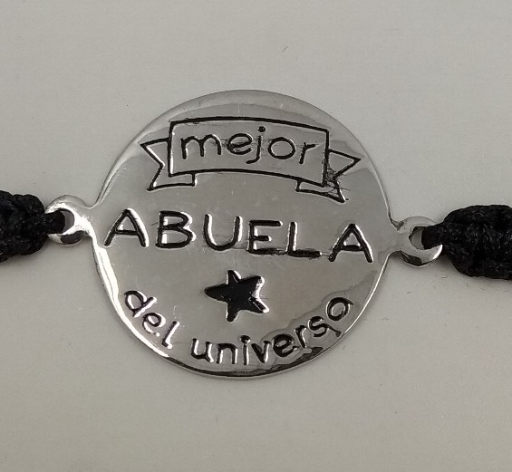 Pulsera plata de ley y macramé. Mejor abuela del universo